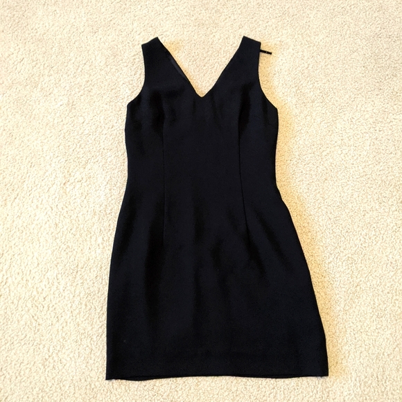 Nicole Miller Dress in Size 8 - Picture 1 of 3